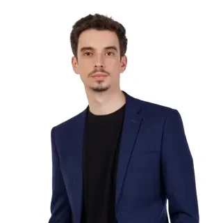 Ethan Brooks — Crypto and Blockchain Writer at Fintechzzoom.com